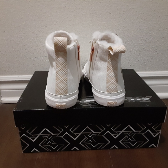 Roxy sneakers. New never used - Picture 2 of 4